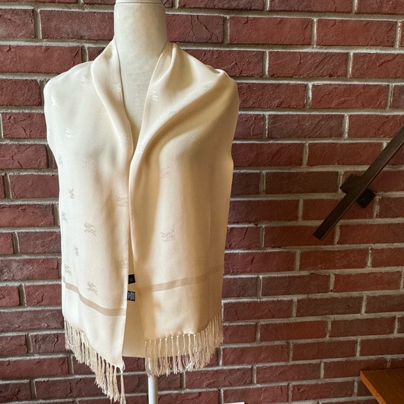 •Burberry Cream 100% Silk Fringed Scarf Embossed Logo & Brand Name Vintage Scarf - Picture 5 of 16